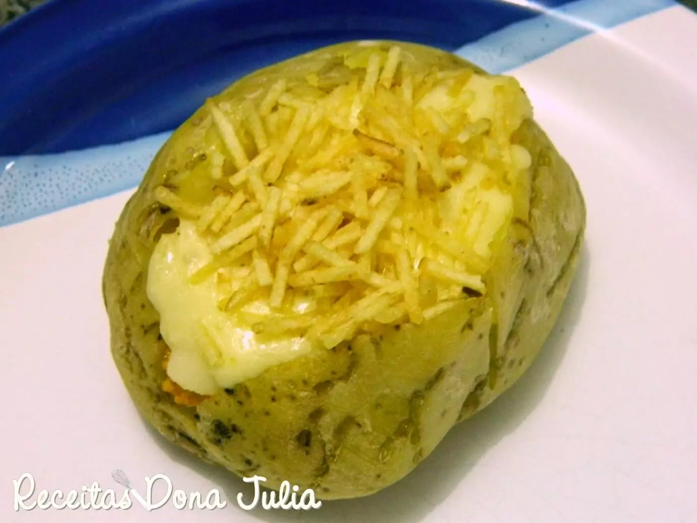 Batata recheada de micro-ondas