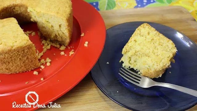 Bolo de milho fofinho sem leite e ovos