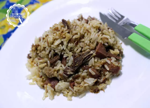 Arroz de carreteiro com carne seca