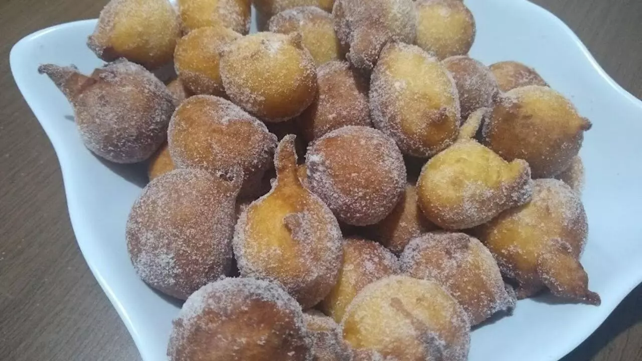 Receita Clássica de Bolinho de Chuva Delícias da Culinária Brasileira