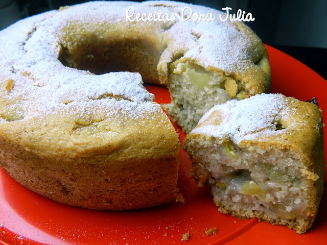 Bolo com maça e banana (sem leite,ovos e soja) Bolo com maça e banana (sem leite,ovos e soja)