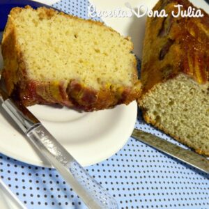 BOLO DE BANANA INVERTIDO