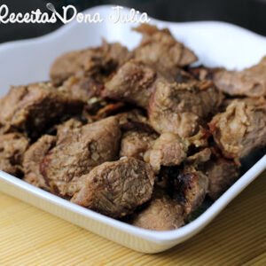 CARNE ASSADA AO MOLHO DE MOSTARDA