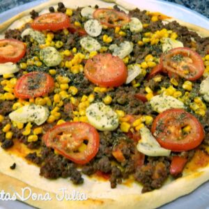 PIZZA DE CARNE COM MILHO E CHAMPIGNONS (SEM LEITE, OVOS E SOJA)