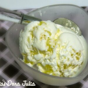 SORVETE CASEIRO DE ABACAXI