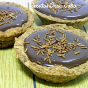 TORTINHA COM BRIGADEIRO DE COLHER