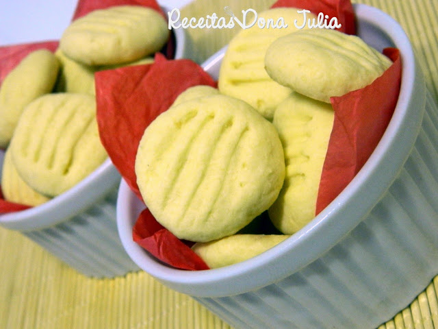 Biscoitinho de coco Biscoitinho de coco