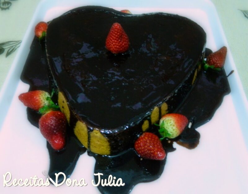 "Bolo de cenoura sem leite e sem ovos" "Bolo de cenoura sem leite e sem ovos"