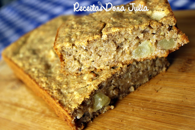 Bolo de banana com maçã integral Bolo de banana com maçã integral