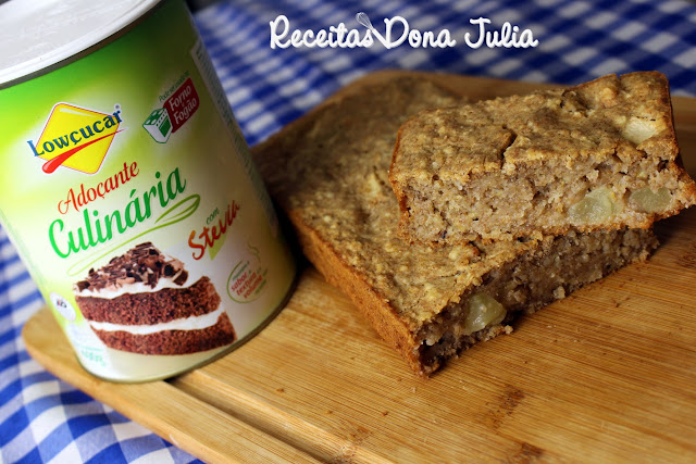 Bolo de banana com maçã integral Bolo de banana com maçã integral