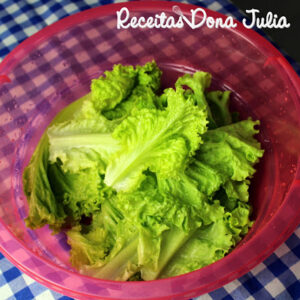 COMO LAVAR BEM FRUTAS E VERDURAS