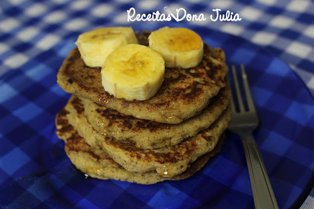 Panqueca de banana com aveia Panqueca de banana com aveia