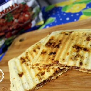 CREPE DE SANDUICHEIRA COM CARNE SECA