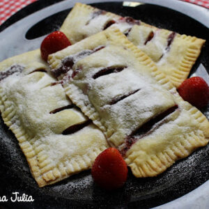 FOLHEADO DE MORANGO COM NUTELLA