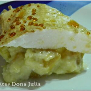 TORTA DE ABACAXI COM COCO